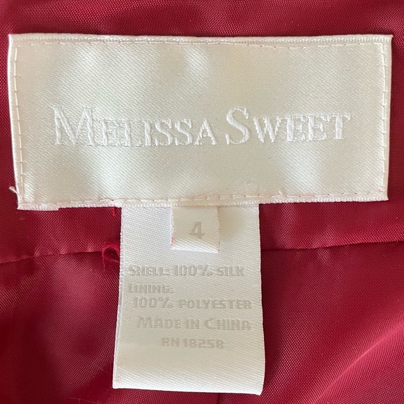 Melissa Sweet Red Silk Dress with Sweetheart Neckline Size 4 - Picture 9 of 10